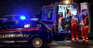 Rissa violenta in via Diaz: uomo ferito, un denunciato per aggressione agli agenti